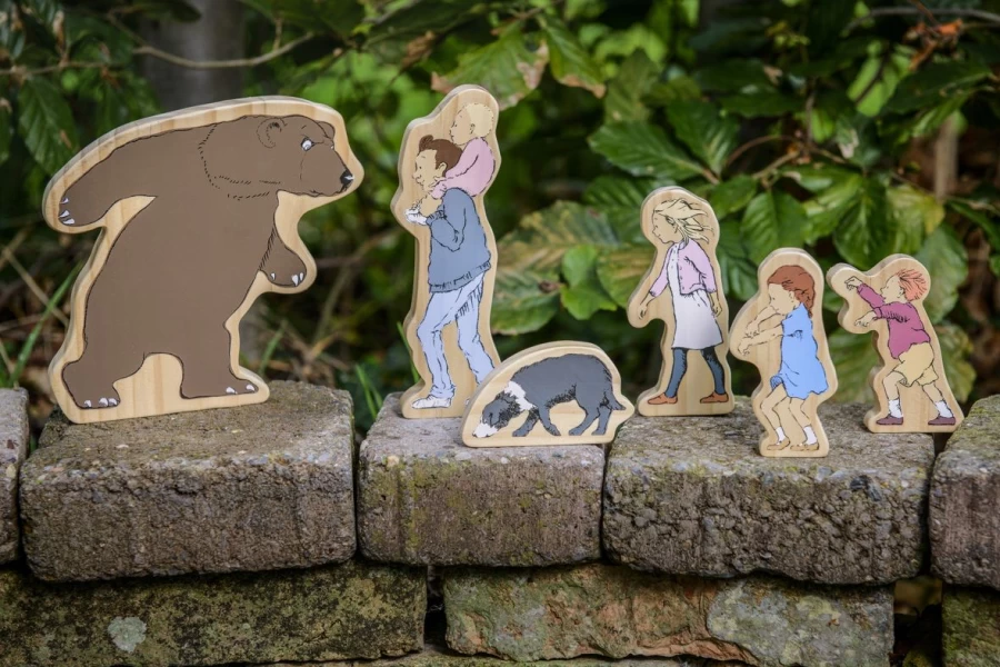 Yellow Door Wooden Resources | We'Re Going On A Bear Hunt Wooden Character Set