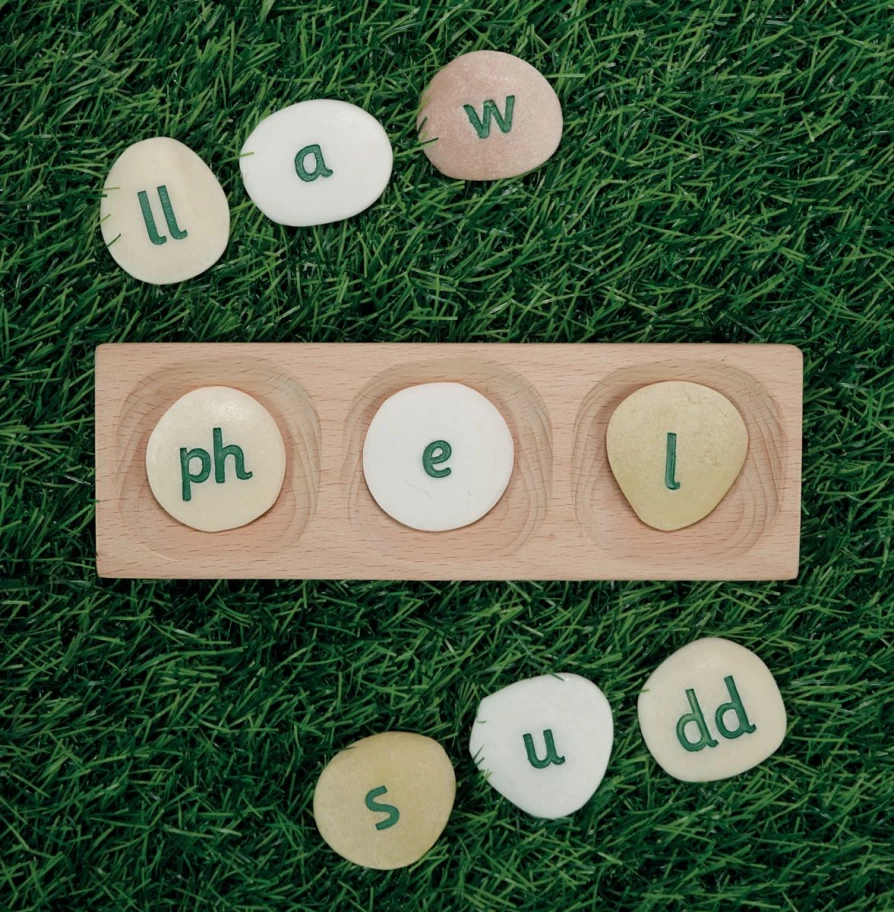Yellow Door Literacy Outdoors | Welsh Alphabet Pebbles Supplementary Set